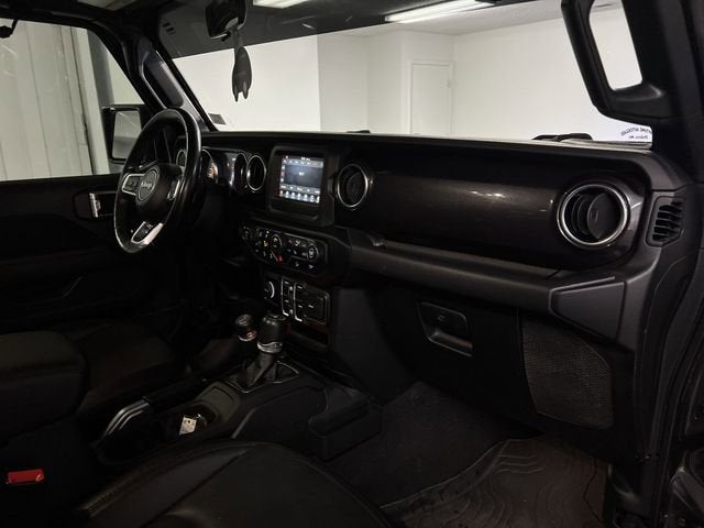 2021 Jeep Wrangler Unlimited Sahara Altitude 4x4