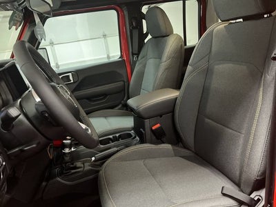 2025 Jeep Wrangler 4-Door Sahara 4x4