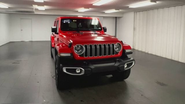 2025 Jeep Wrangler 4-Door Sahara 4x4