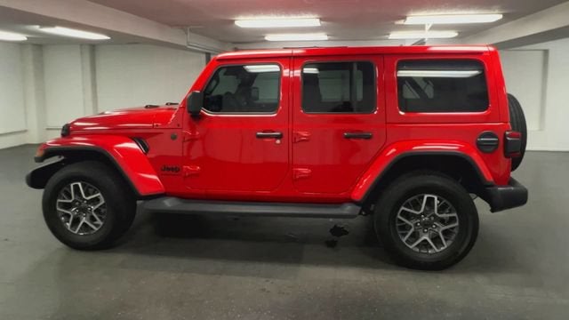 2025 Jeep Wrangler 4-Door Sahara 4x4