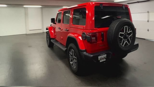 2025 Jeep Wrangler 4-Door Sahara 4x4