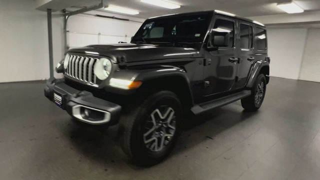 2025 Jeep Wrangler 4-Door Sahara 4x4