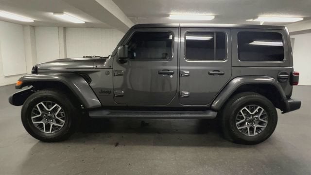 2025 Jeep Wrangler 4-Door Sahara 4x4