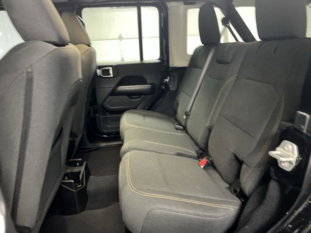 2024 Jeep Wrangler 4-Door Sahara 4x4