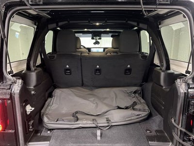 2024 Jeep Wrangler 4-Door Sahara 4x4