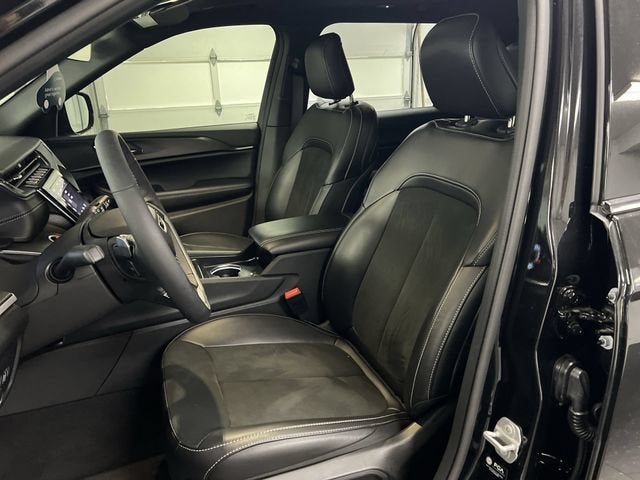 2025 Jeep Grand Cherokee L Altitude X 4x4