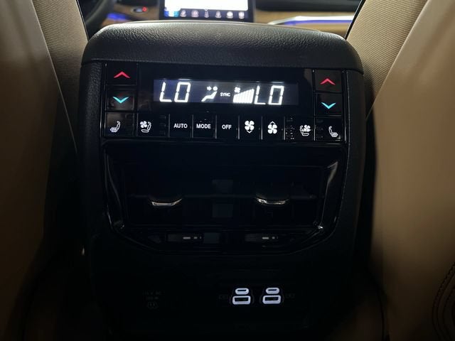 2024 Jeep Grand Cherokee L Summit Reserve 4x4