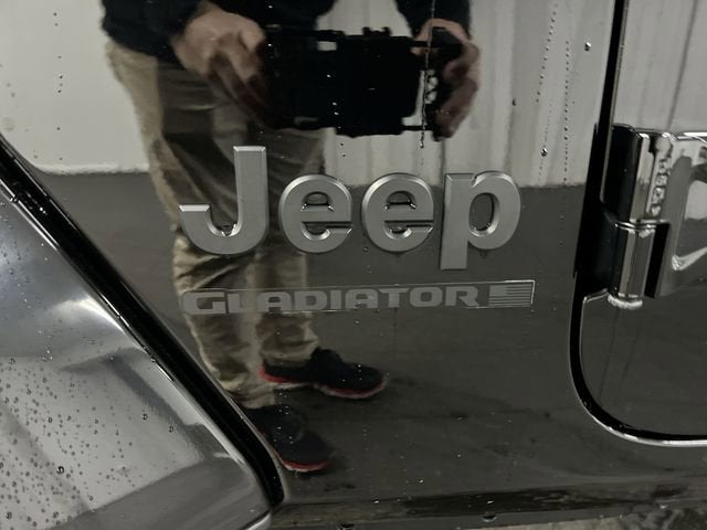 2023 Jeep Gladiator Sport S
