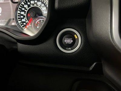 2020 RAM 1500 Big Horn Crew Cab 4x4 5'7" Box