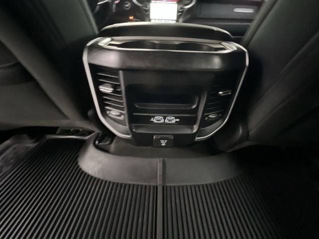 2020 RAM 1500 Big Horn Crew Cab 4x4 5'7" Box