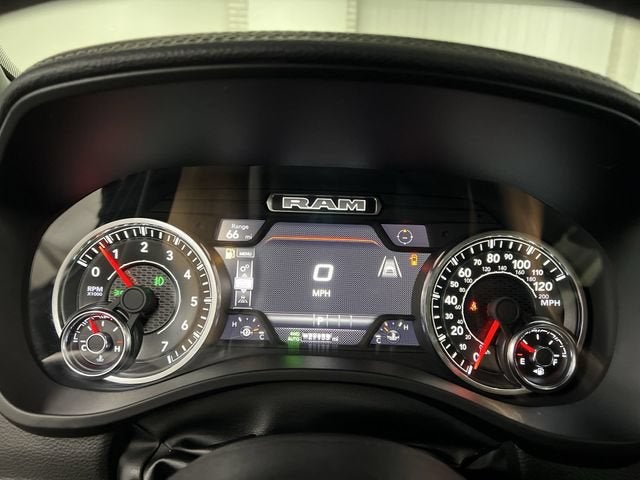 2025 RAM 1500 Laramie Crew Cab 4x4 5'7" Box