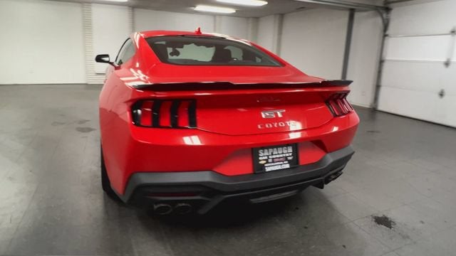 2025 Ford Mustang GT Premium Fastback