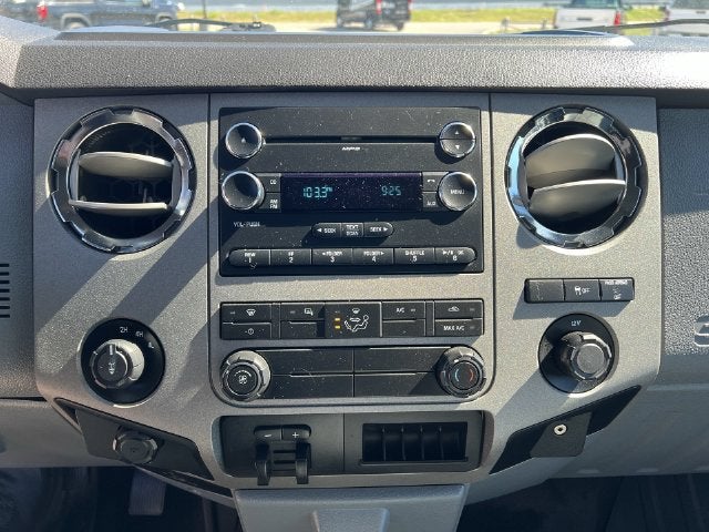 2011 Ford Super Duty F-350 SRW XL