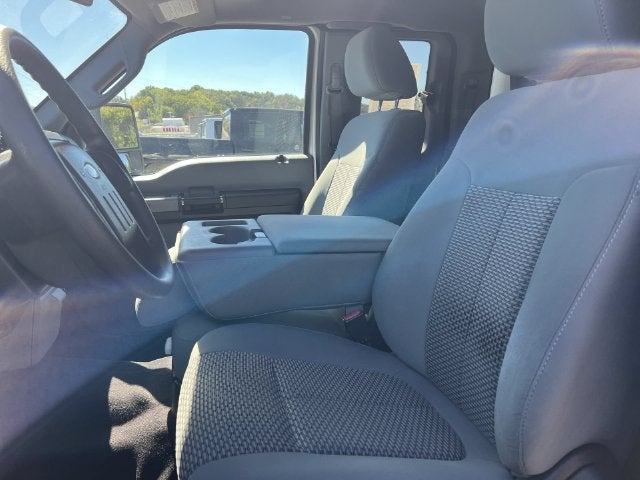 2011 Ford Super Duty F-350 SRW XL