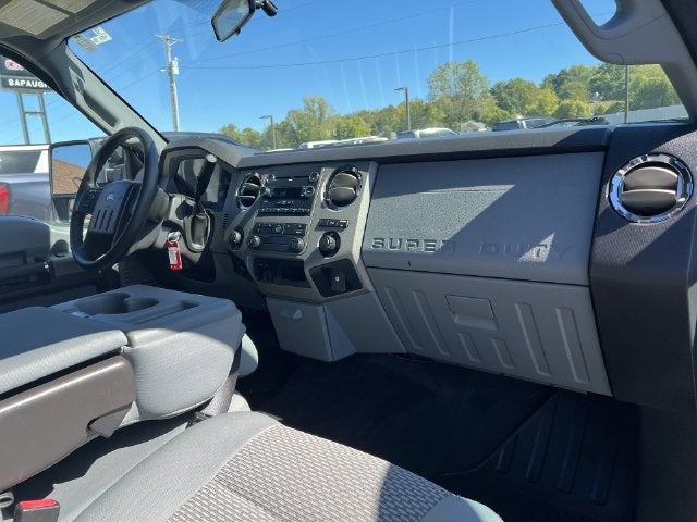 2011 Ford Super Duty F-350 SRW XL