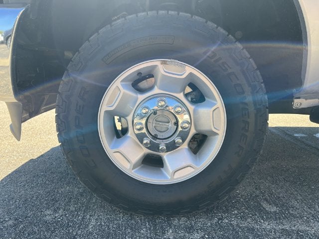 2011 Ford Super Duty F-350 SRW XL