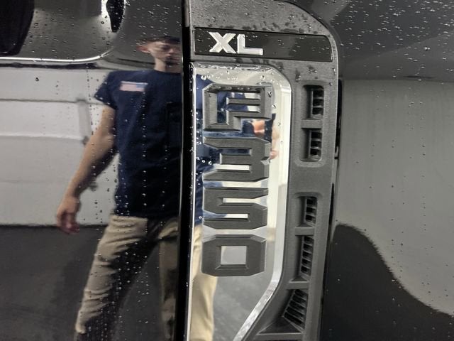 2025 Ford Super Duty F-350 DRW XL