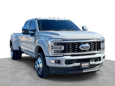 2025 Ford F-450 Platinum