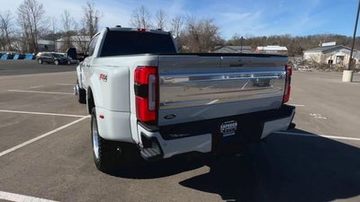 2025 Ford F-450 Platinum