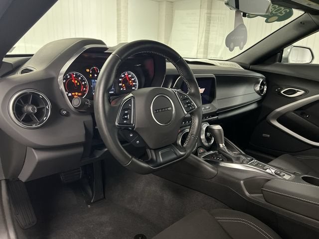 2023 Chevrolet Camaro LT1 - Photo 10