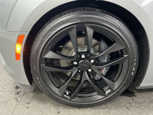 2023 Chevrolet Camaro LT1 - Photo 31