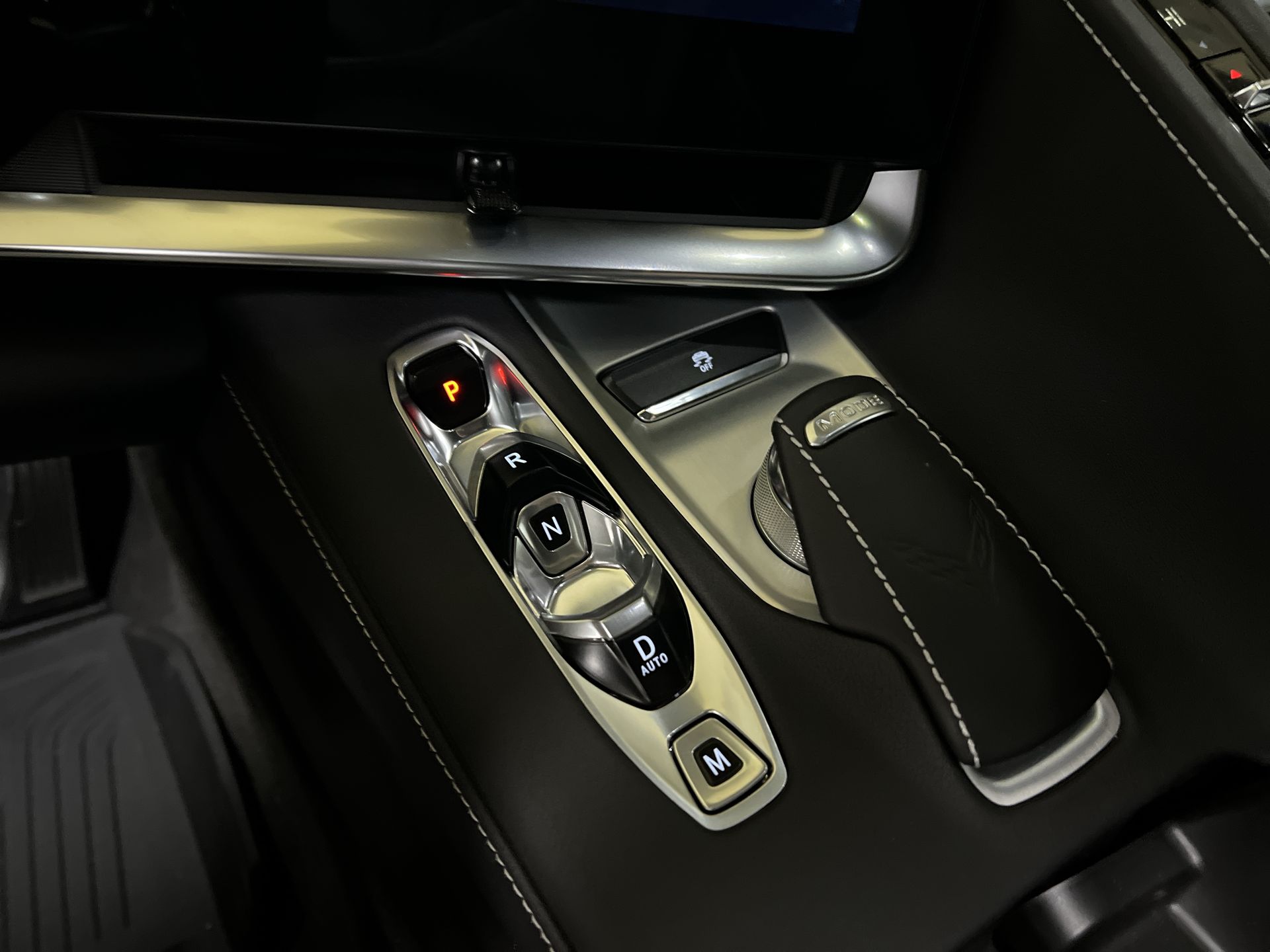 2025 Chevrolet Corvette E-Ray 1LZ