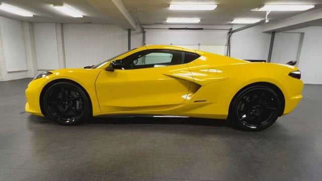 2025 Chevrolet Corvette E-Ray 1LZ