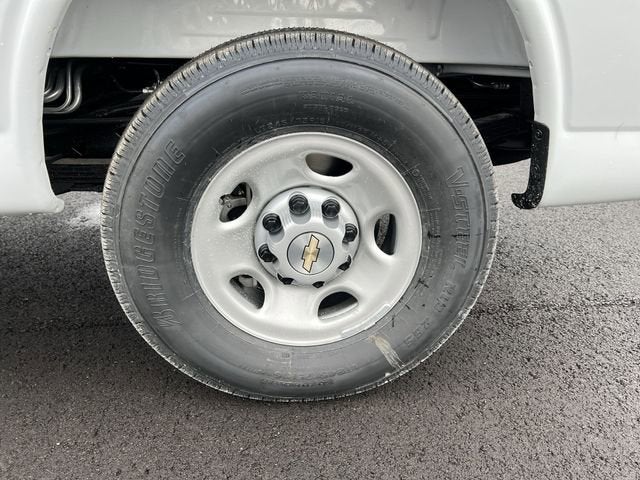 2026 Chevrolet Express Passenger LS