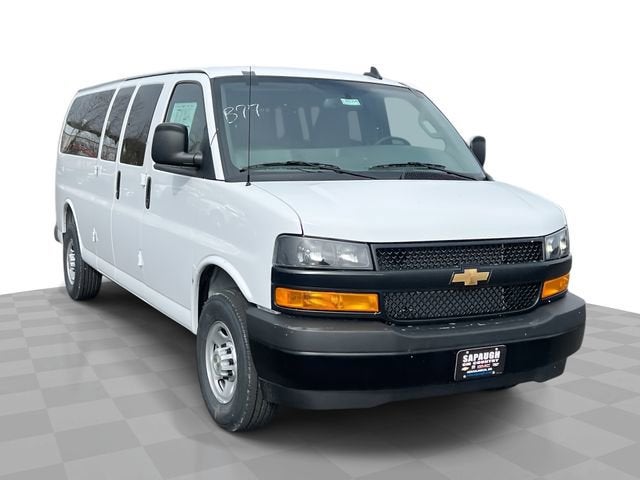 2026 Chevrolet Express Passenger 1LS