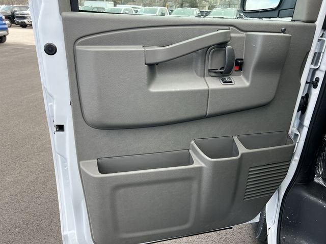 2026 Chevrolet Express Passenger LS