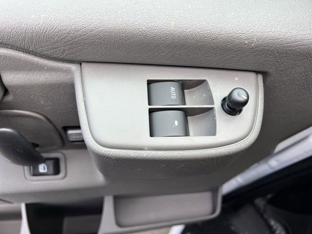 2026 Chevrolet Express Passenger LS