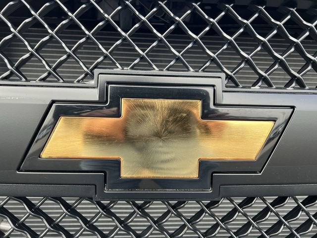 2026 Chevrolet Express Passenger LS