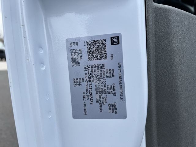 2026 Chevrolet Express Passenger LS