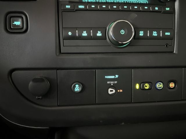 2026 Chevrolet Express Passenger LS