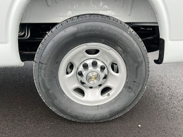 2026 Chevrolet Express Passenger LS
