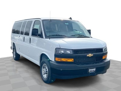 2026 Chevrolet Express Passenger 1LS
