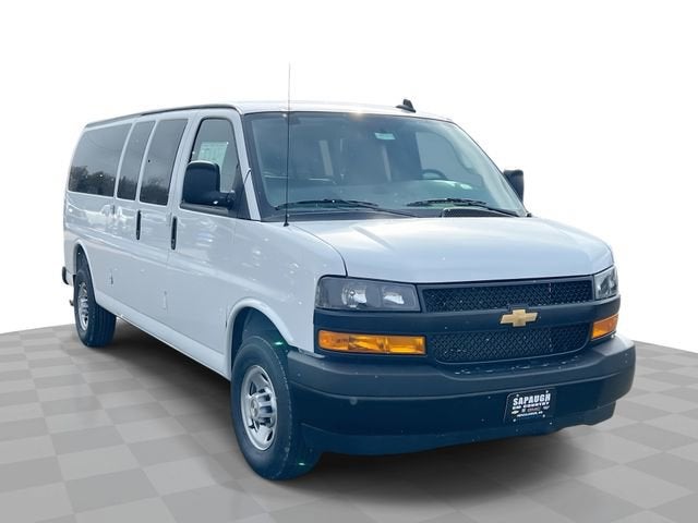 2026 Chevrolet Express Passenger 1LS
