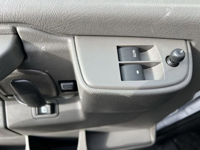 2026 Chevrolet Express Passenger LS