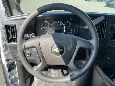 2026 Chevrolet Express Cutaway 3500 1WT