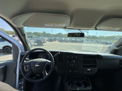 2026 Chevrolet Express Cutaway 3500 1WT