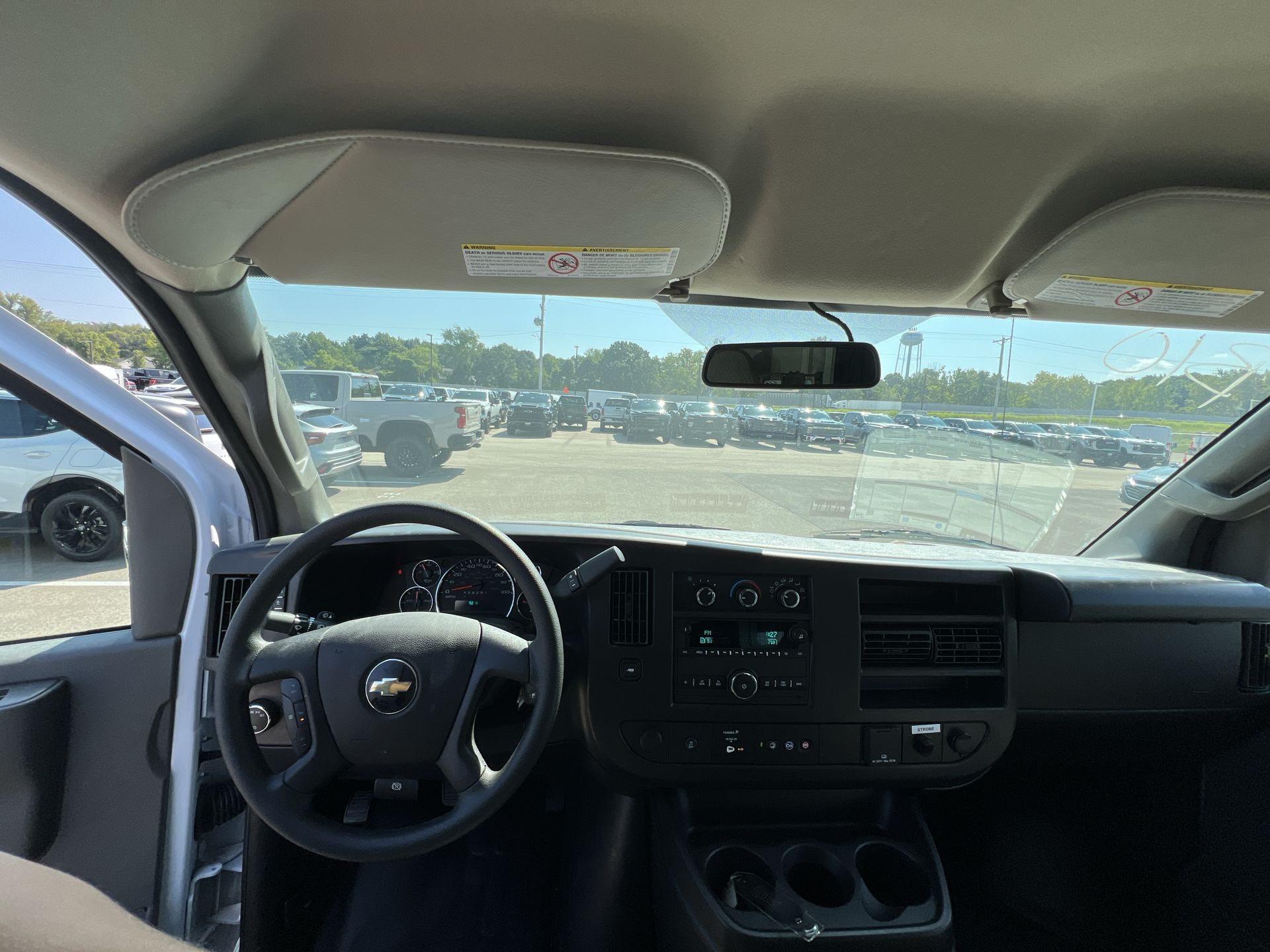 2026 Chevrolet Express Cutaway 3500 1WT
