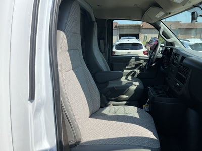 2026 Chevrolet Express Cutaway 3500 1WT