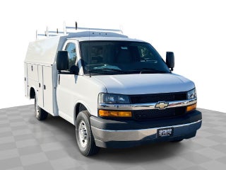 2026 Chevrolet Express Cutaway 3500 1WT
