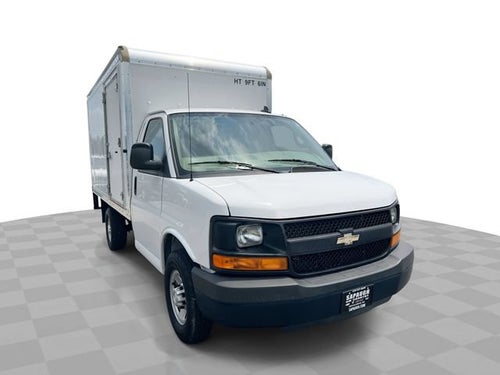 2016 Chevrolet Express Cutaway 3500 3500