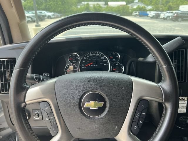 2016 Chevrolet Express Cutaway 3500 3500
