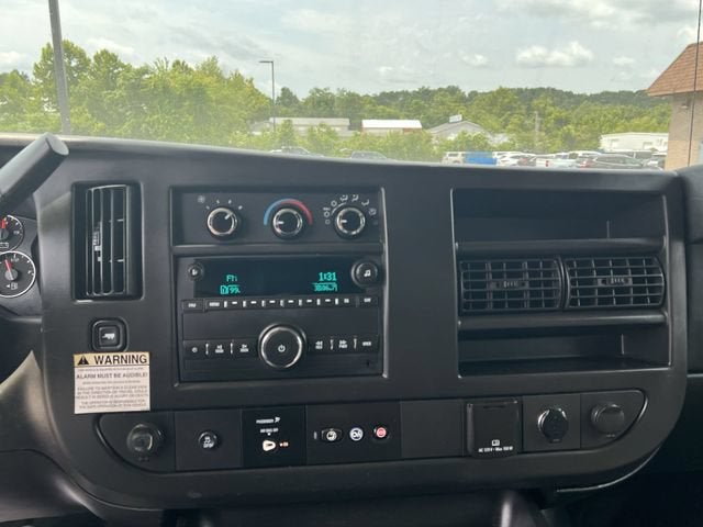 2016 Chevrolet Express Cutaway 3500 3500