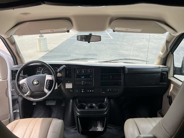 2016 Chevrolet Express Cutaway 3500 3500