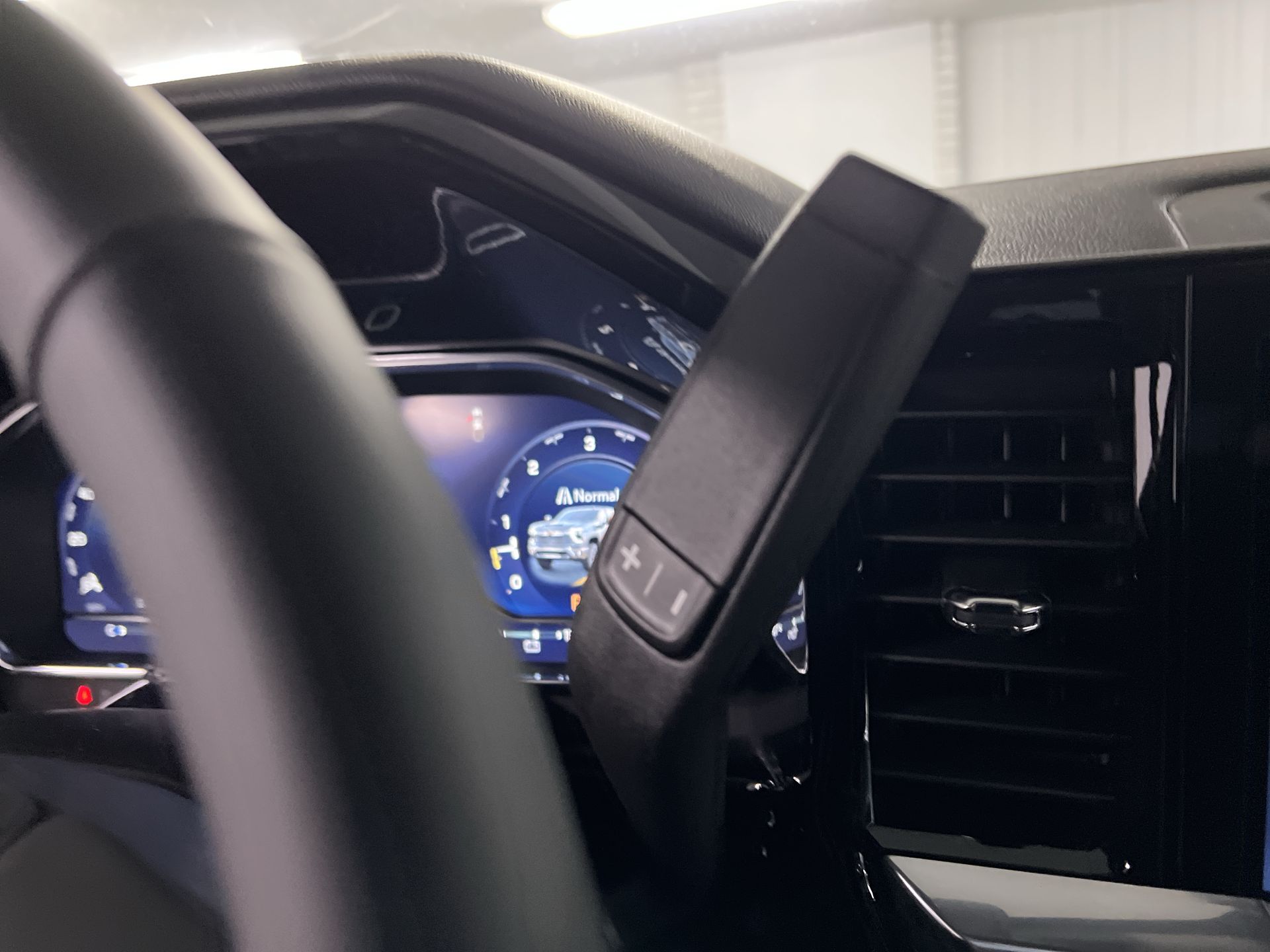 2025 Chevrolet Silverado 3500 HD LT