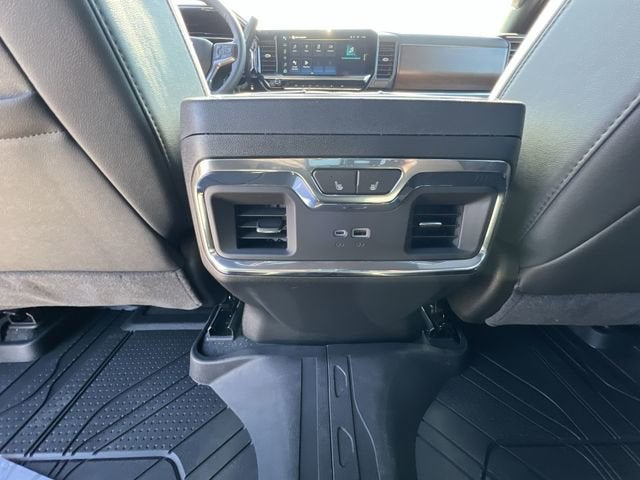 2025 Chevrolet Silverado 3500 HD High Country