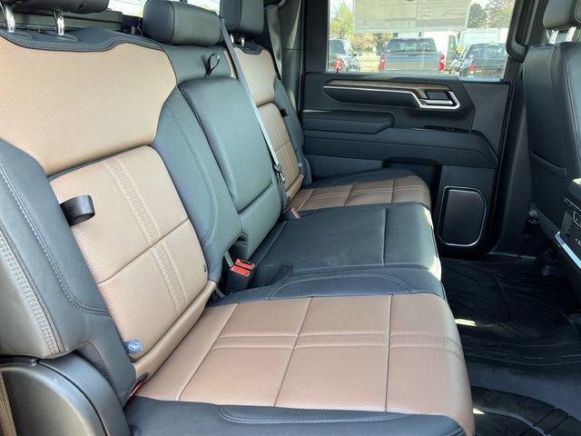 2025 Chevrolet Silverado 3500 HD High Country DRW